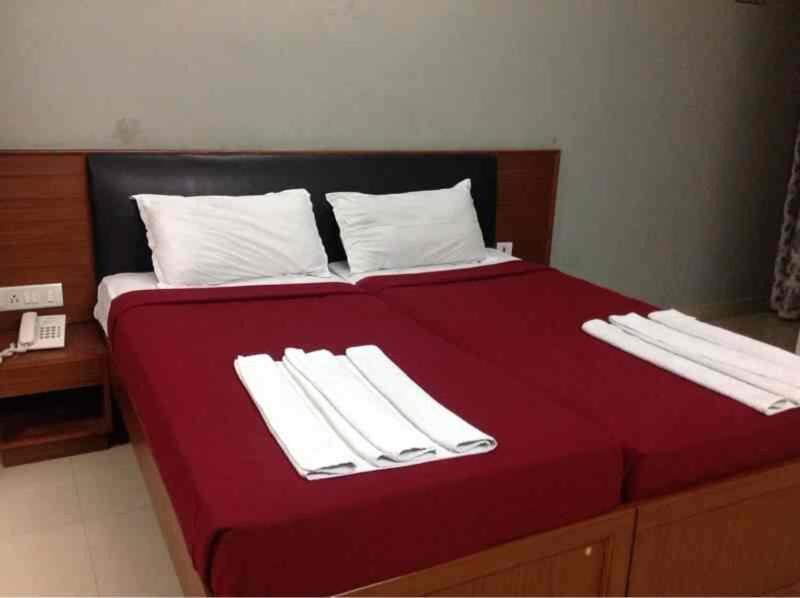 Hotel Sea Shell Park Chennai Zewnętrze zdjęcie