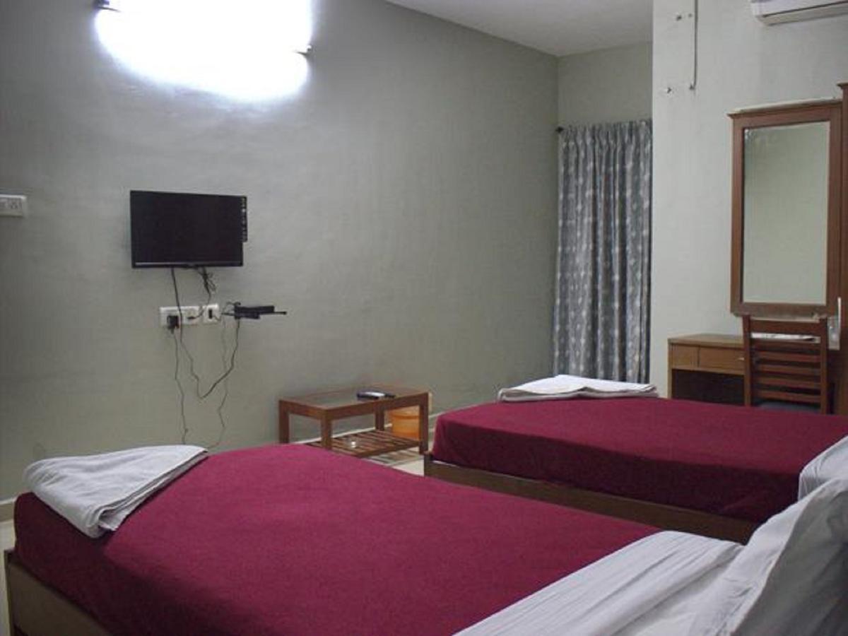 Hotel Sea Shell Park Chennai Zewnętrze zdjęcie